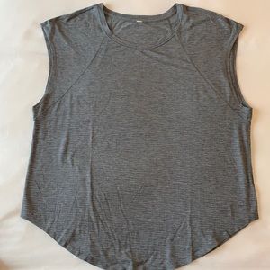 Lululemon T-Shirt